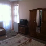 Family Velevi Hotel 2*