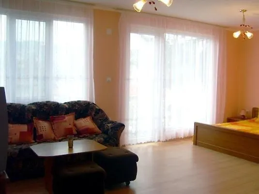 Family Velevi Hotel 2*